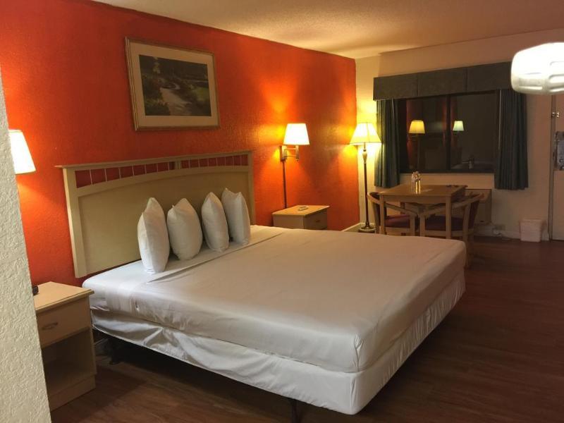 Country Hearth Inn- Киссимми Экстерьер фото