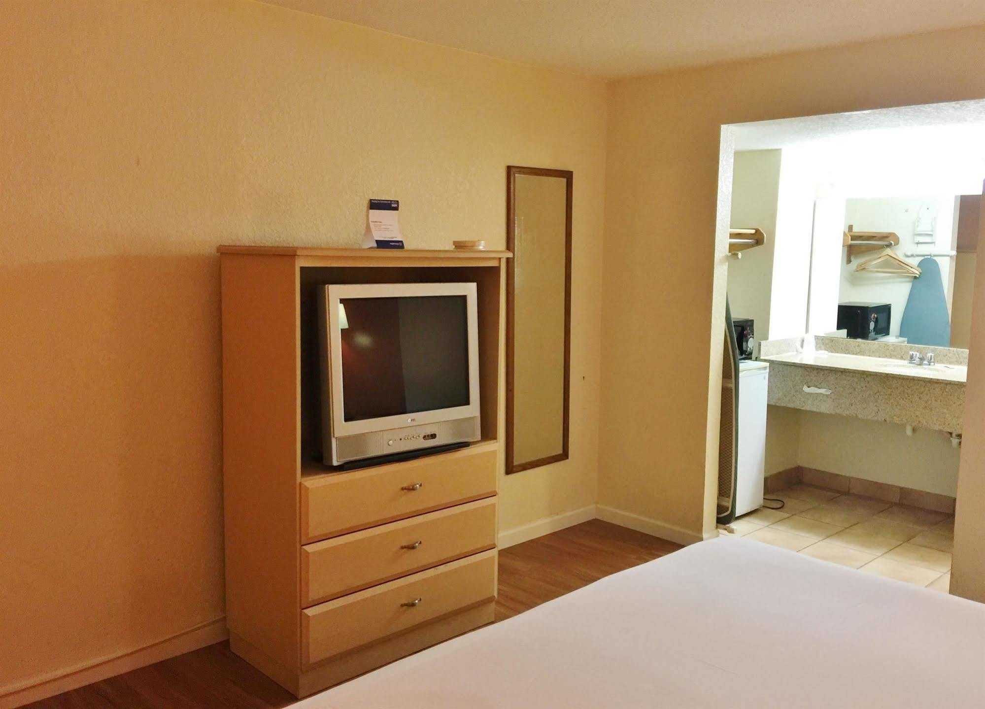 Country Hearth Inn- Киссимми Экстерьер фото