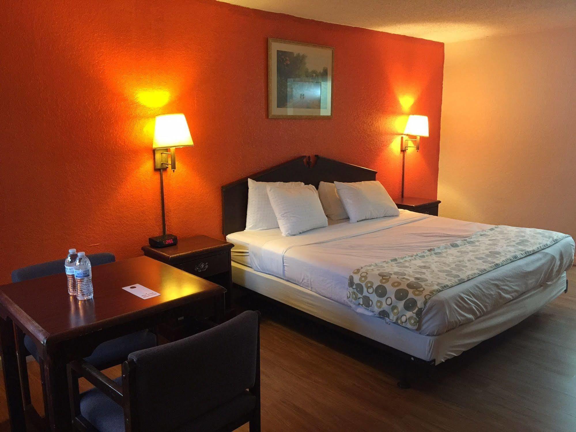 Country Hearth Inn- Киссимми Экстерьер фото