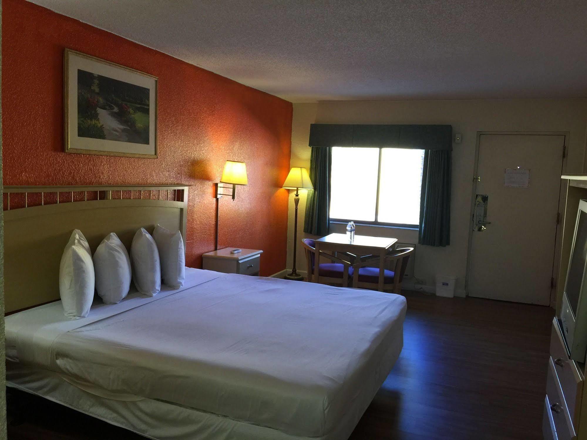 Country Hearth Inn- Киссимми Экстерьер фото