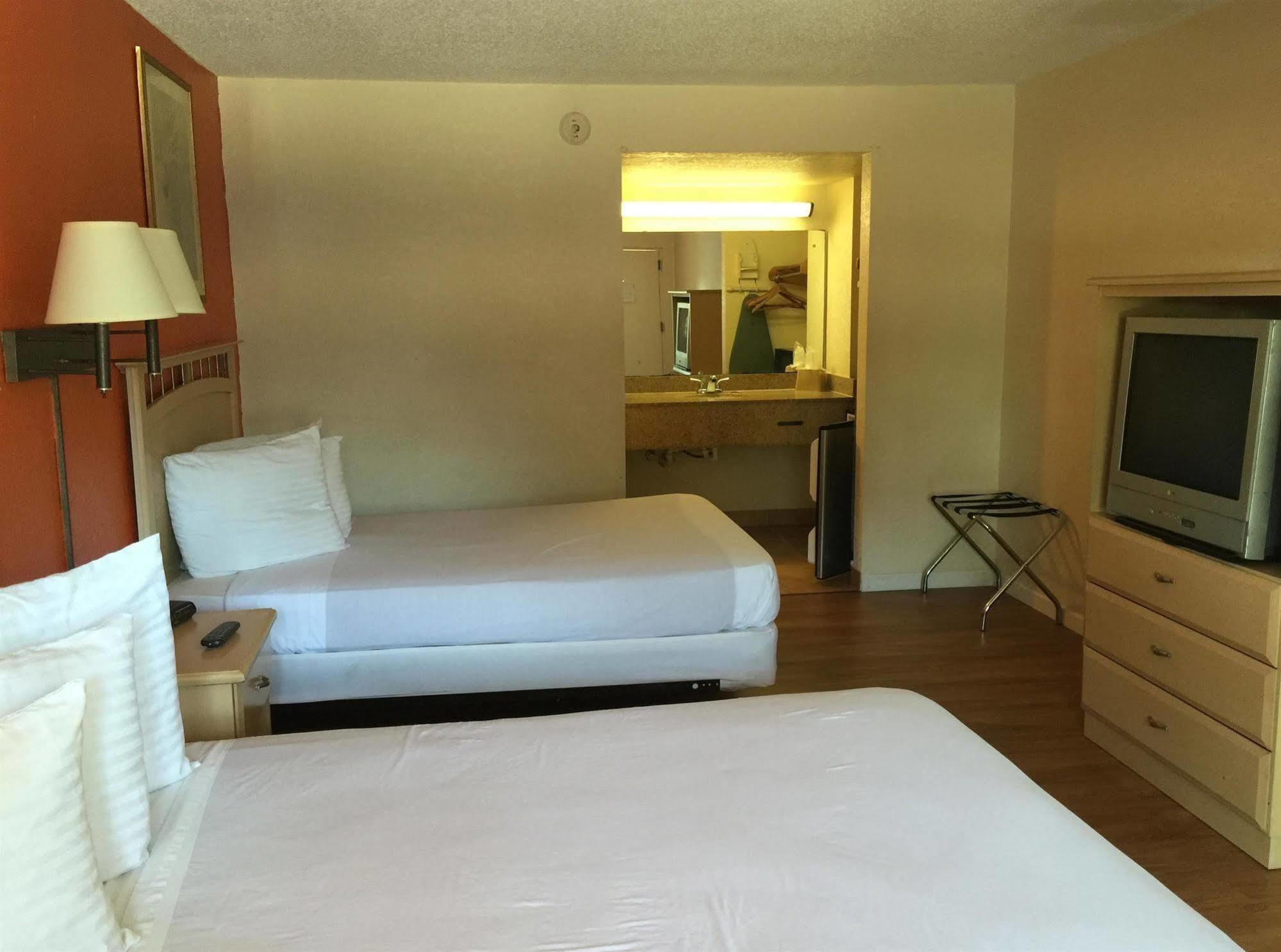 Country Hearth Inn- Киссимми Экстерьер фото